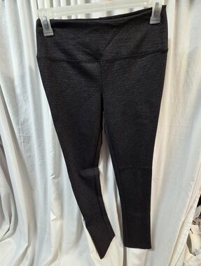 Liz Claiborne Charcoal Textured Knit Leggings